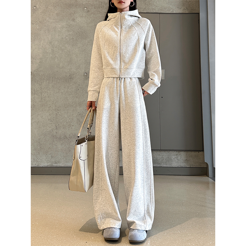 米兰风MDCW运动休闲套装女春秋季2025新款卫衣卫裤时尚两件套早秋