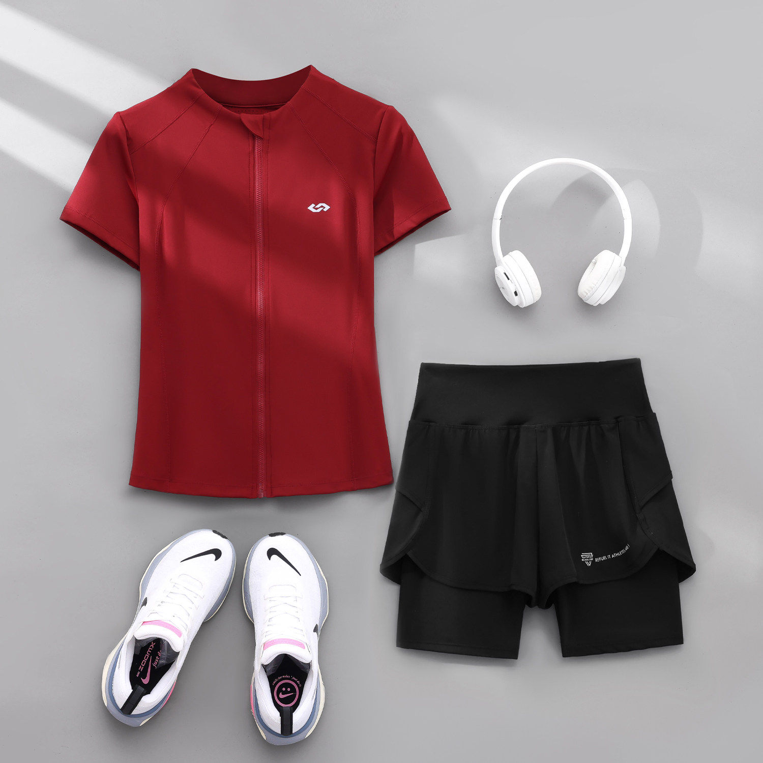 香港红色速干运动套装女夏薄款2026新款透气吸汗瑜伽服训练健身服