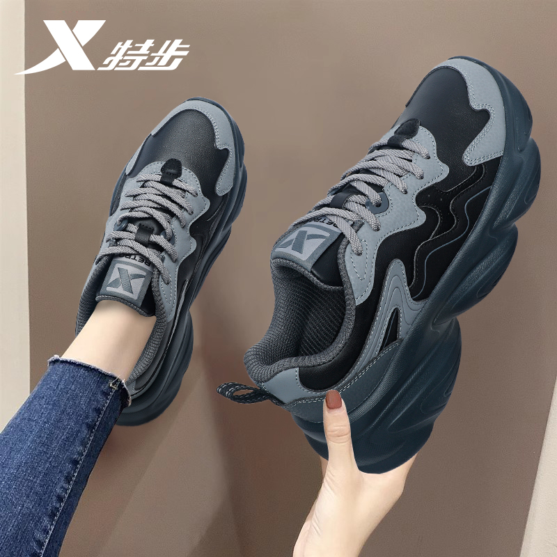 特步轻便厚底女鞋老爹鞋