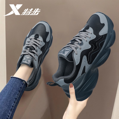 特步轻便厚底女鞋老爹鞋