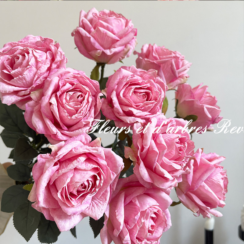 手感焦边玫瑰花束摆件