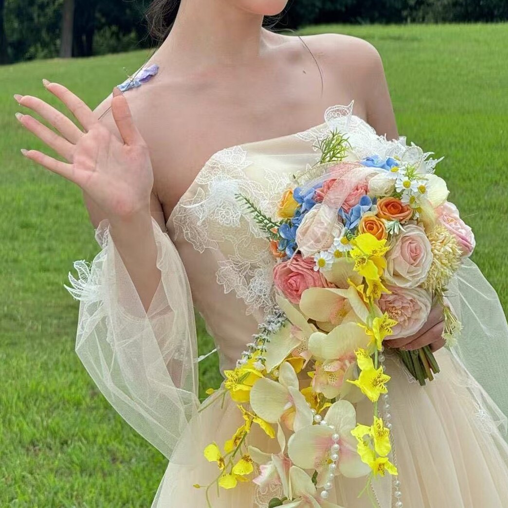 莫奈花园焦边玫瑰手捧花