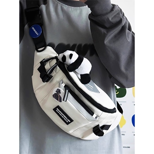 2025新款潮流胸包斜挎包男款腰包手机包饺子包运动单肩小背包男生