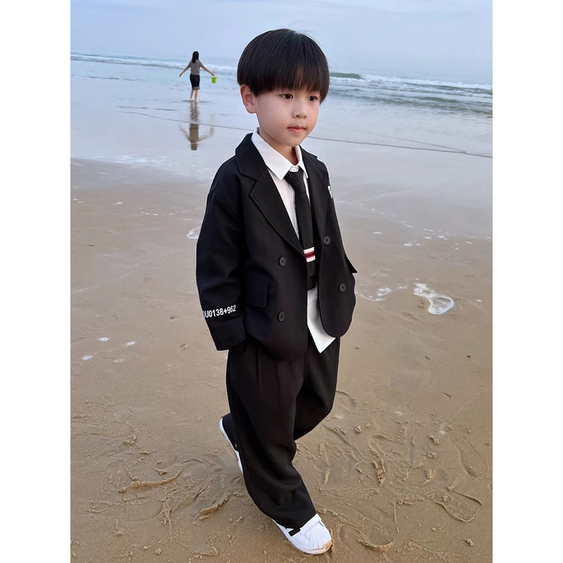 韩国Uamtor男童春秋西装套装2025新款儿童时髦韩系西服痞帅演出服