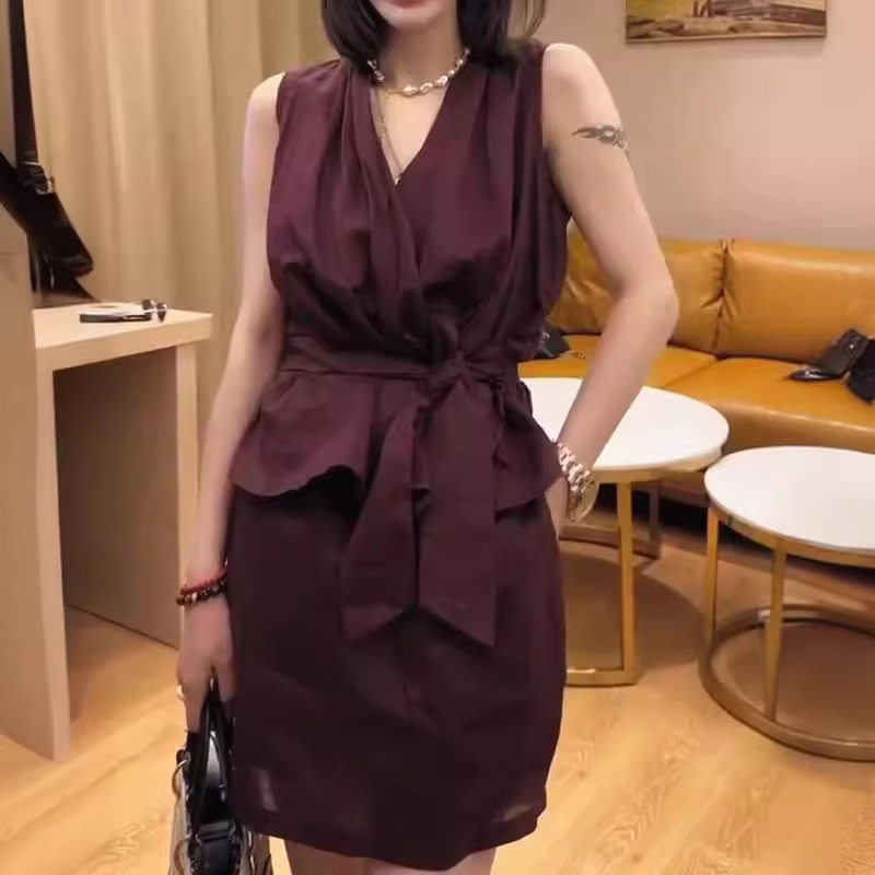 日本moleubak夏季新款轻熟时尚套装修身显瘦洋气女