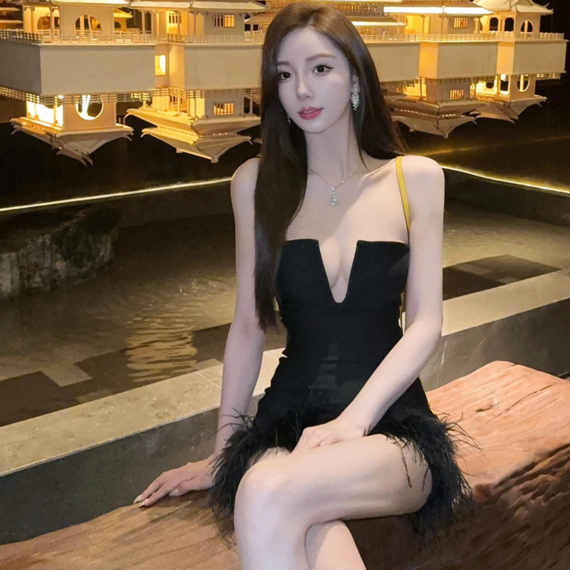 黑色法式名媛千金抹胸连衣裙女修身显瘦性感辣妹纯欲风包臀裙