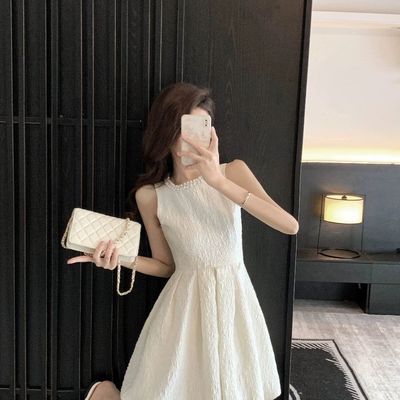 法式小香风白色挂脖连衣