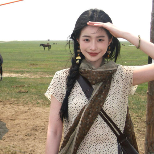 复古文艺棉麻碎花围巾女薄款民族风古着褶皱大西北废土风丝巾配饰
