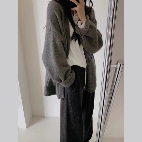 秋冬学院风大码女装大板型灰色针织开衫毛衣外套慵懒风设计感上衣