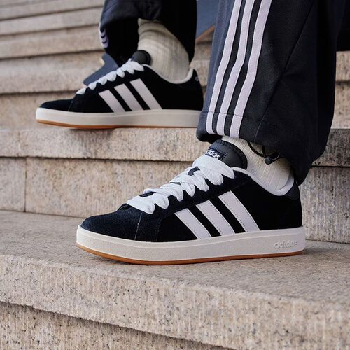 Adidas/阿迪达斯新款翻毛皮男女低帮休闲耐磨经典板鞋 IH6184
