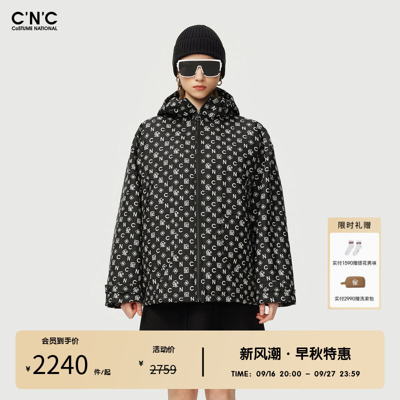 CNC女装奥莱满版字母绣花棉衣女冬季潮流加厚保暖连帽棉服外套