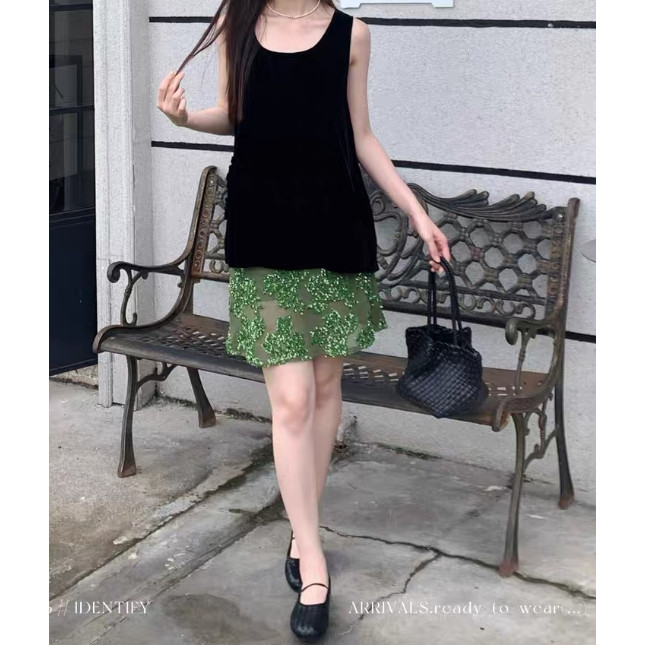 轻奢撞色黑丝绒绿亮片两件套女
