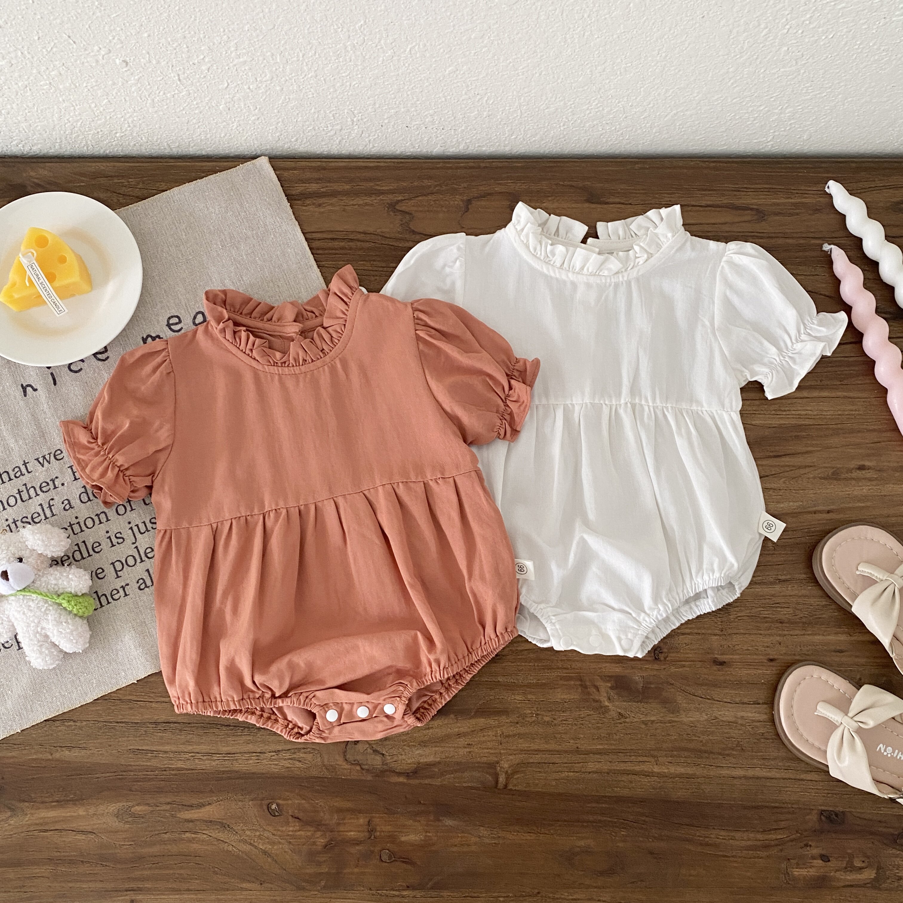 女宝宝夏装新款娃娃领纯色三角哈衣可爱新生儿薄款包屁衣外出爬服