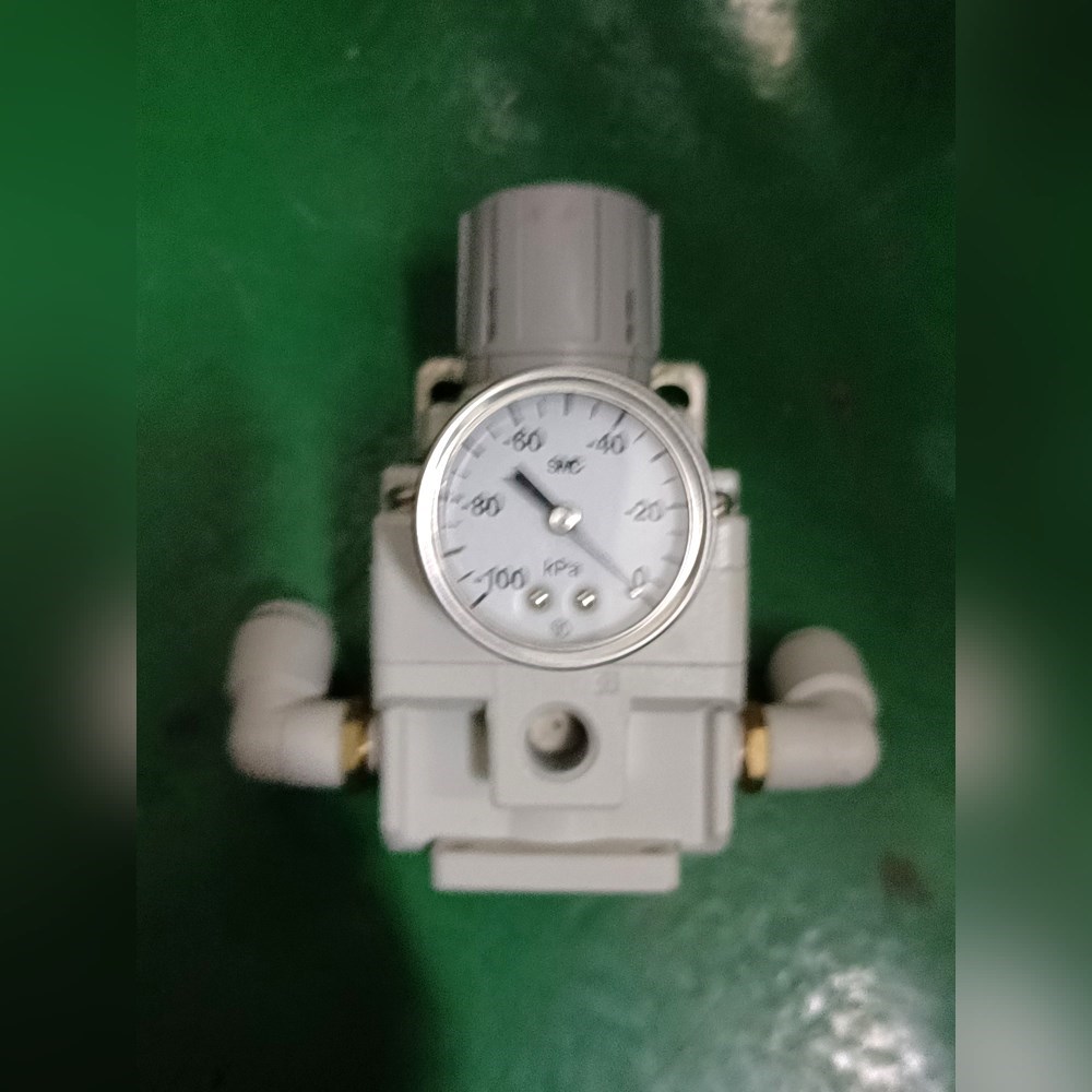 SMC精密调压阀IRV3000-02BG成色非常新 需要 议价