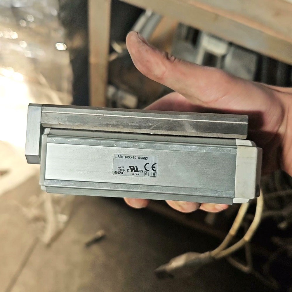 SMC电缸 LESH16RK-50-R56N3 带配 议价