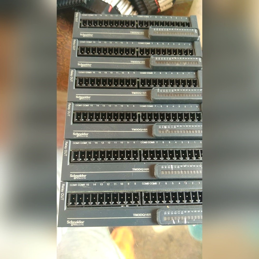 TM3DQ16R施耐德PLC模块控制器 议价