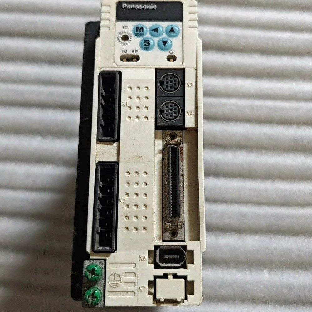 A4单驱动750W原装MCDDT3520053 少量 议价