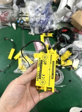 BTI安全传感器AMX5带原装线缆和插头.黄色外 议价