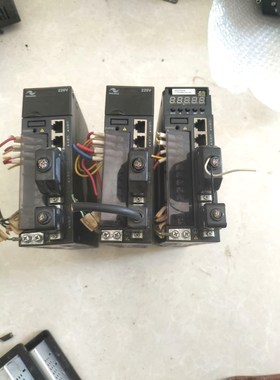 汇川lS620PS2R8l 400w3台成色如图实物 议价