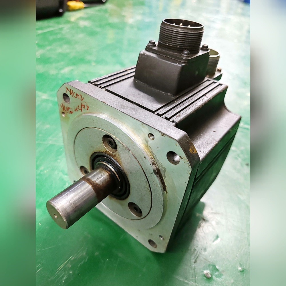 HC103S-SZ三菱1KW伺服电机原装测试完好议价 议价