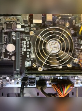 技嘉h110主板g4560 CPU8g金士顿原装内存1 议价