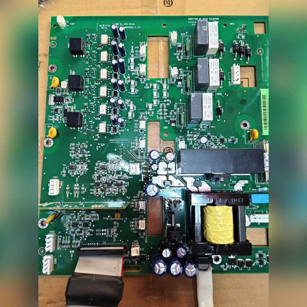 ABB 550系列SINT4611C驱动板160KW现货实拍 议价