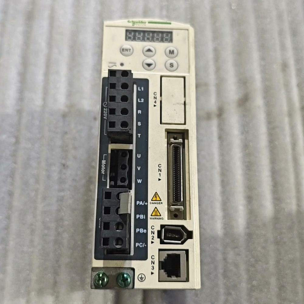 原装施耐德100W伺服电机套装LXM23DU01M3 议价