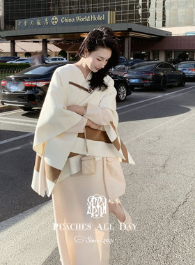 PEACHES  ALL DAY LR双面羊绒真皮扣老钱风气质披肩斗篷