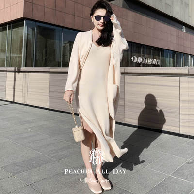 du家loro小山羊绒吊带裙开衫套装