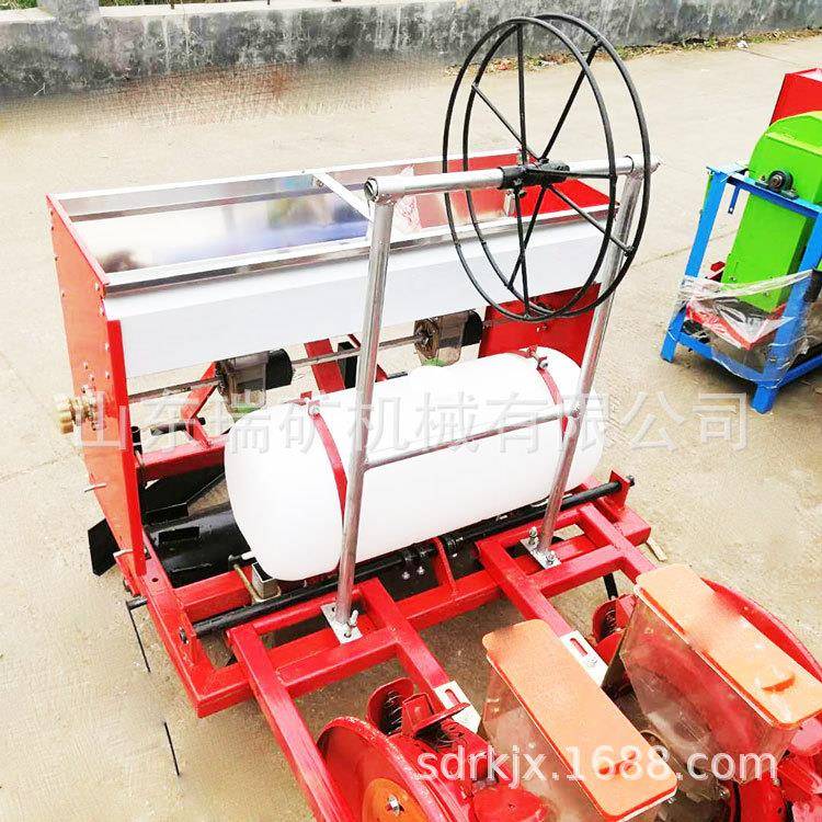 内蒙玉米谷物鸭嘴式铺膜播种机大豆精播机苜蓿草油菜种植机免扣膜