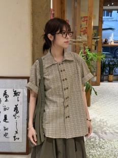 肥阿玛日系复古格纹短袖衬衫男女同款中性风宽松古着感双排扣上衣