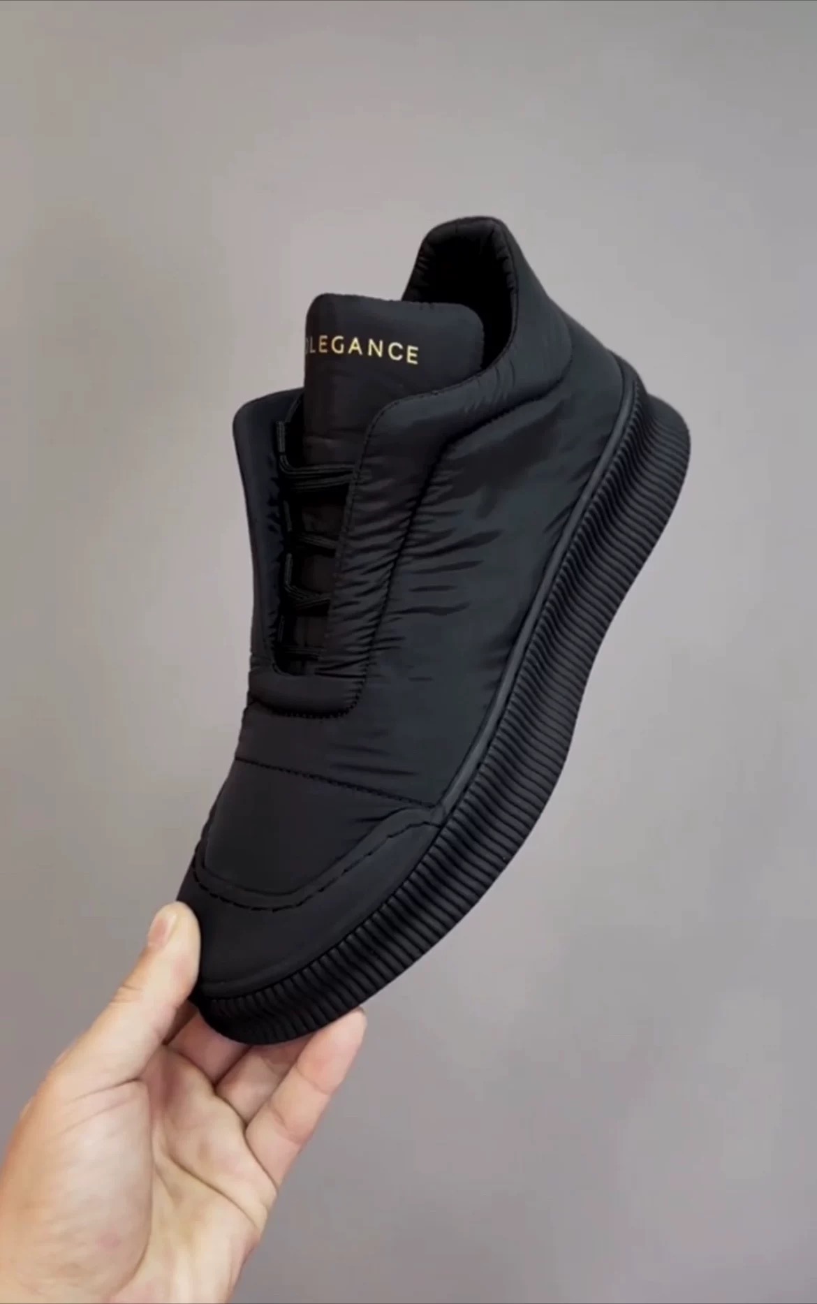 广州男士冬季新品厚底羽绒布休闲运动阿甘板鞋潮时尚加绒棉鞋8131