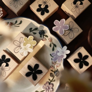 壹洱原创第15期枫木印章红橡胶 【小花】复古手帐单朵小花木质