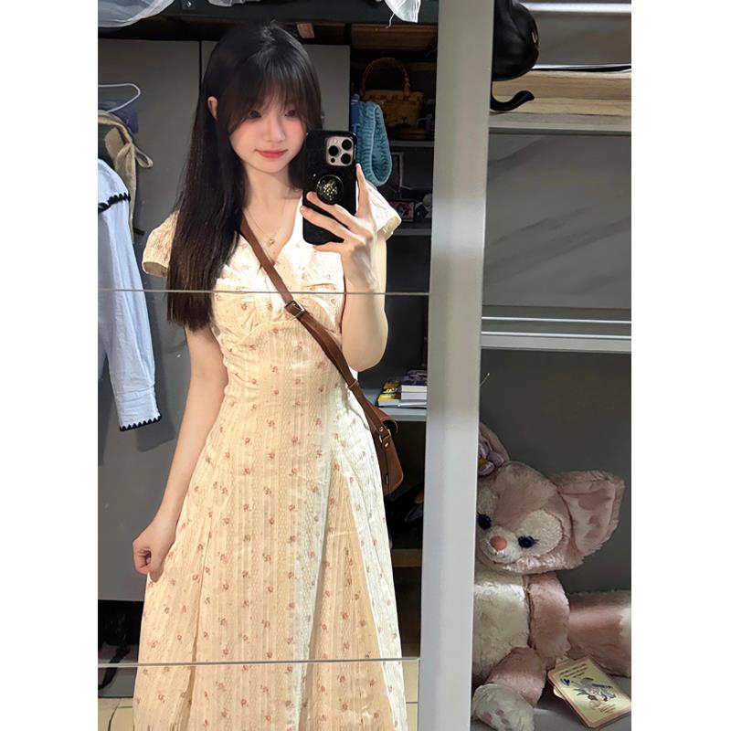 学院风甜美碎花收腰连衣裙女夏温柔气质初恋公主裙修身长裙小个子