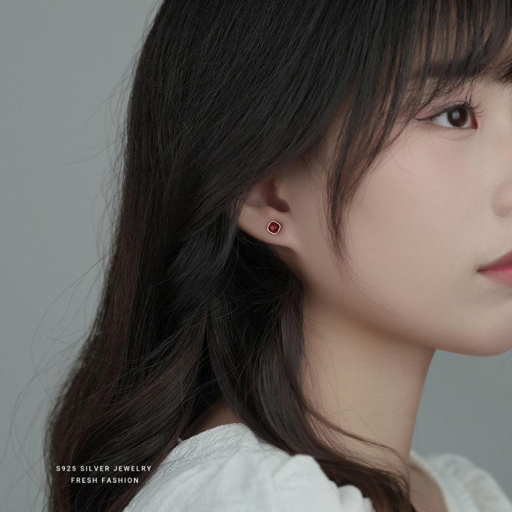 s925纯银南红松石红砂痣耳钉女新款小众设计复古气质轻奢感耳环