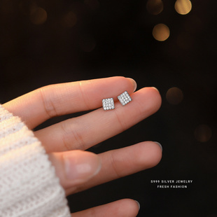 s999足银闪亮微镶锆石方形耳钉女纯银轻奢简约时尚高级感几何耳饰