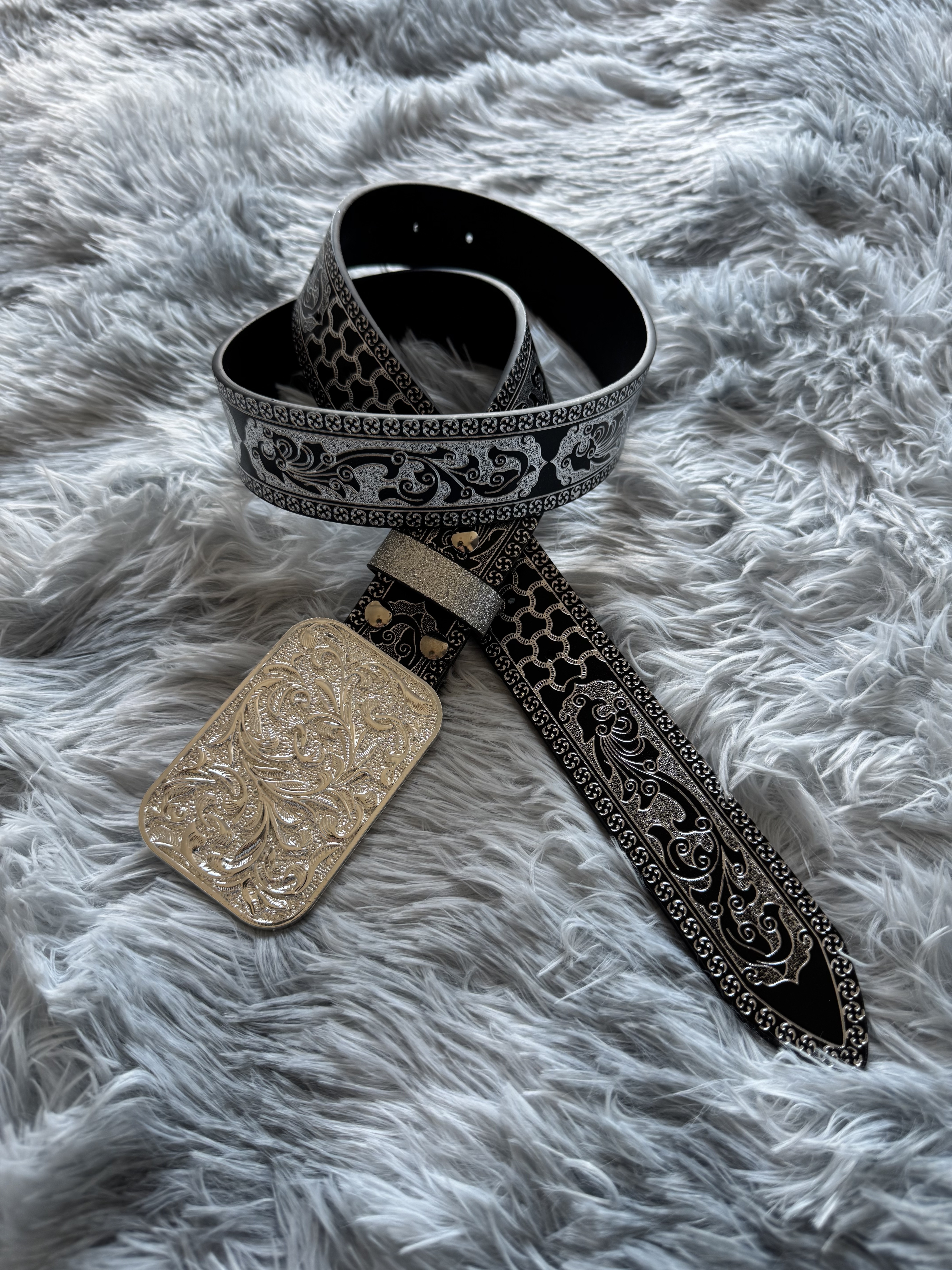 Vanan 中古宫廷风「玄鱼鳞纹」雕花皮带复古小众设计银扣重工腰带