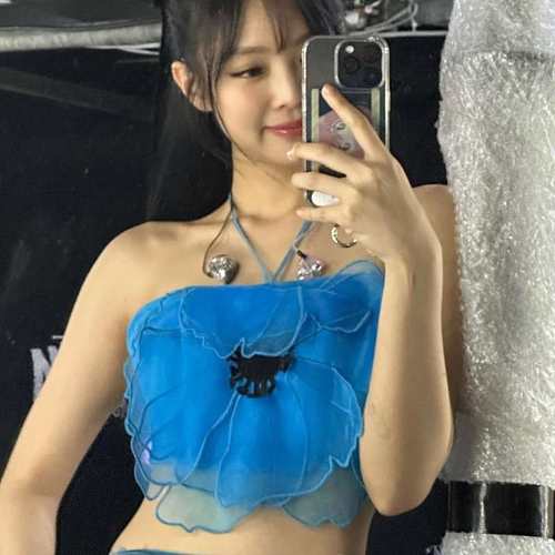 2024美女装春夏新款挂脖无袖花朵辣妹百搭街拍上衣women clothes