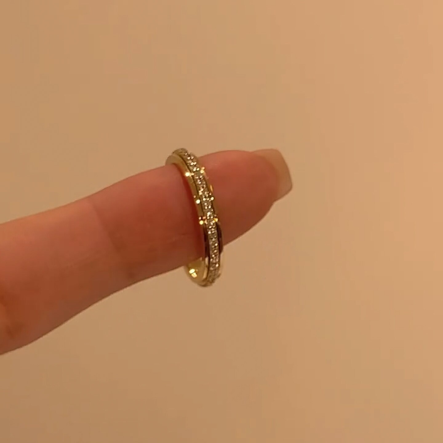 可转动满天星戒指女轻奢叠戴指环图片