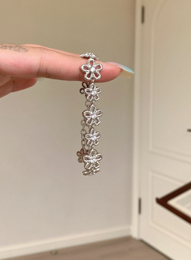 蕾丝花朵手链女轻奢小众精致手串