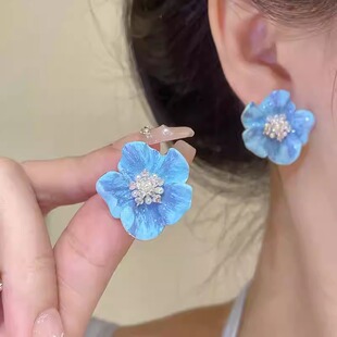 夏天度假风海蓝色花朵耳钉2025新款爆款高级感耳环独特漂亮耳饰女