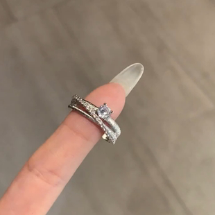 爆闪三环星轨戒指女小众设计轻奢高级感2025新款爆款情侣对戒指环