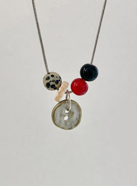 纽扣吊坠项链女2025新款配饰颈链