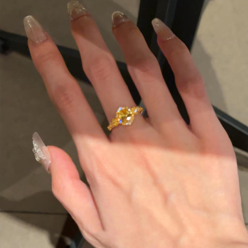 爆闪鸽子蛋戒指女小众设计高级感