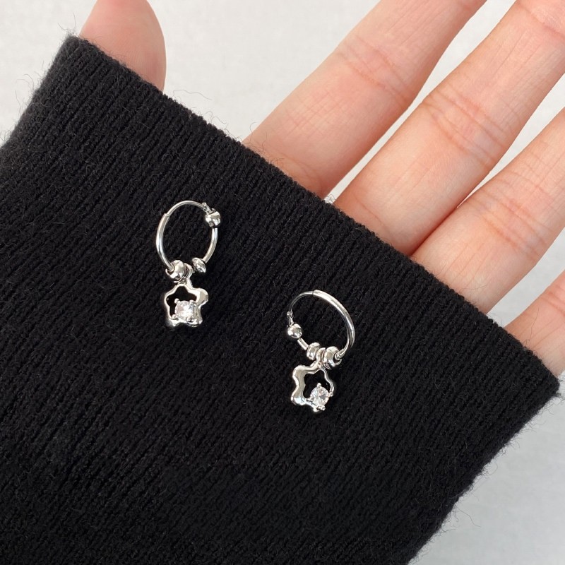 韩系冷淡风灵动闪耀花朵耳圈女小众设计独特耳环2026新款气质耳饰,饰品/流行首饰/时尚饰品新,耳环,淘宝优惠券,粉丝福利购,淘宝优惠卷