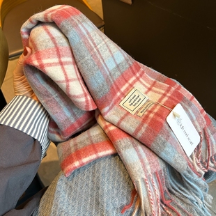 新年暖红！粉红色格纹流苏围巾女2025新款冬今年流行爆款保暖围脖