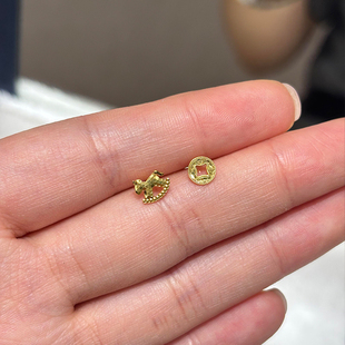 马上有钱~爆闪碎冰冰小马铜钱耳钉高级感不对称耳环本命年耳饰女