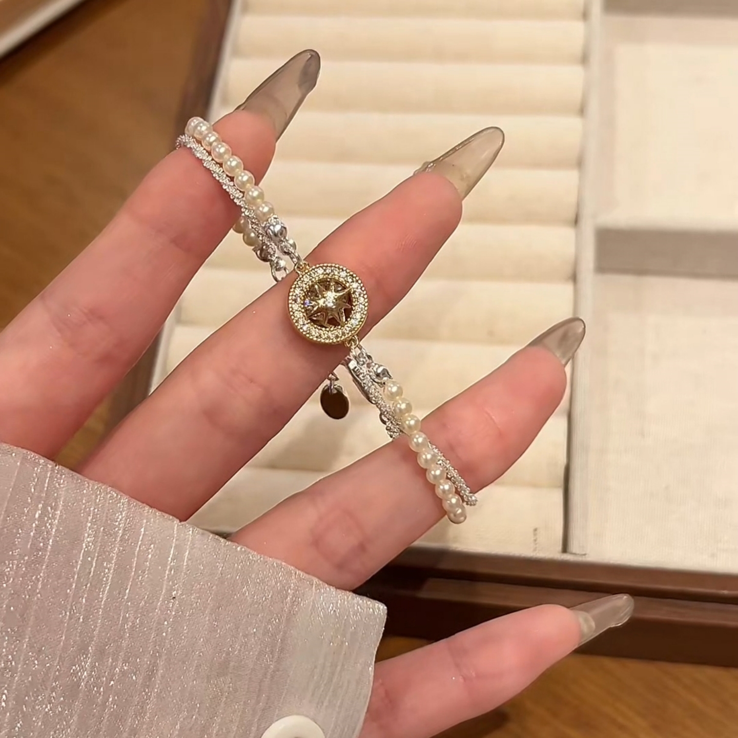 仿珍珠手链女款轻奢小众精致手串