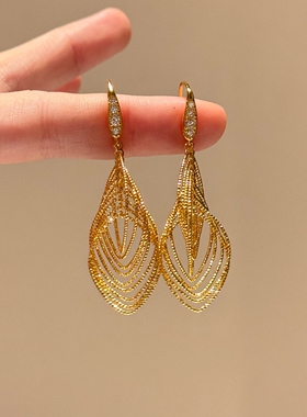 超灵动线条麦穗耳环2025新款高级感轻奢耳钉晚宴千金感配饰耳饰女