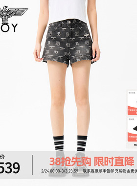 BOYLONDON2026年夏季经典满印LOGO微阔腿显瘦女款牛仔短裤W53900